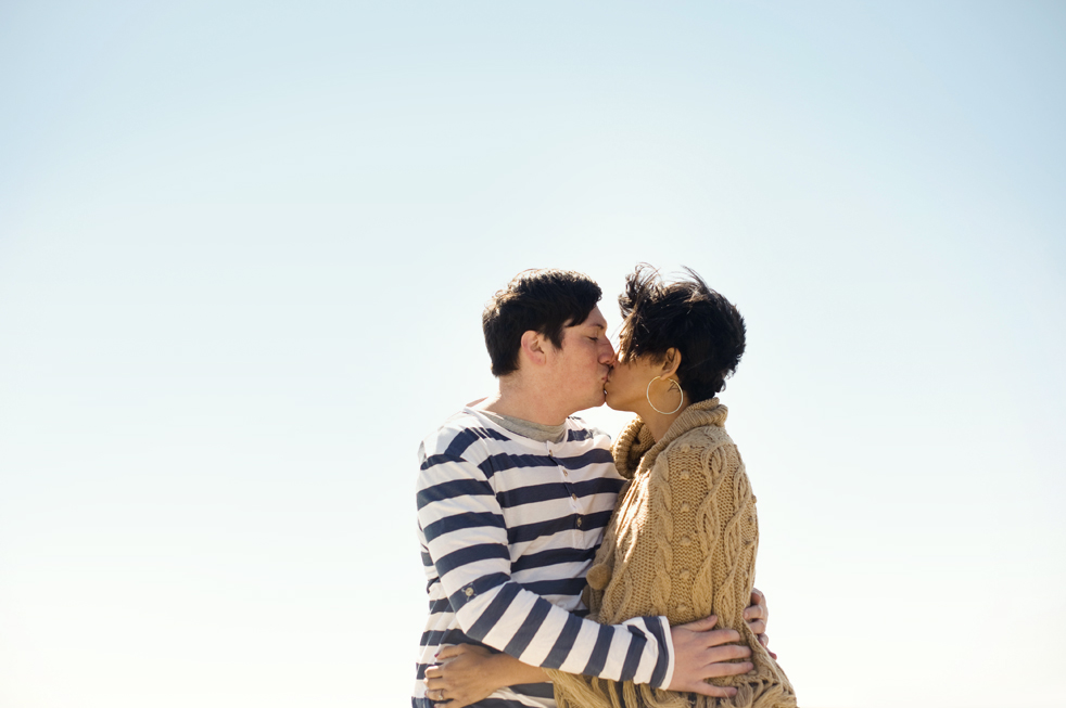 boho-engagement-shoot-by-delbarr