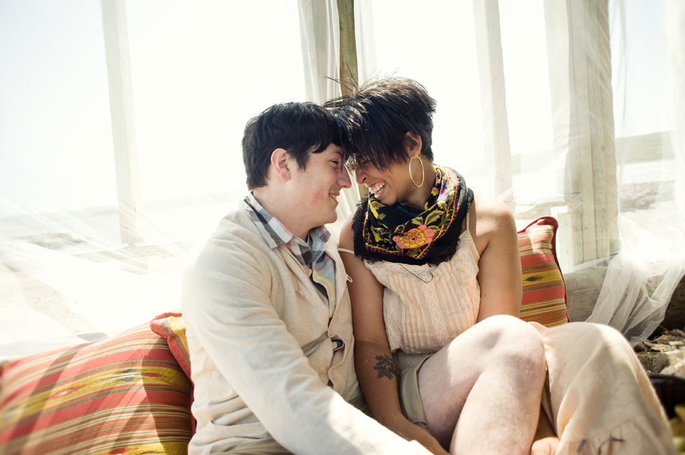 boho-engagement-shoot-by-delbarr