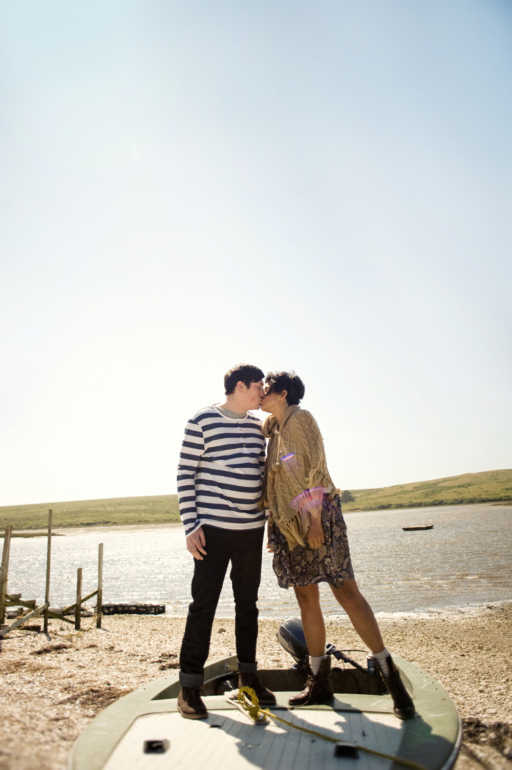 boho-engagement-shoot-by-delbarr