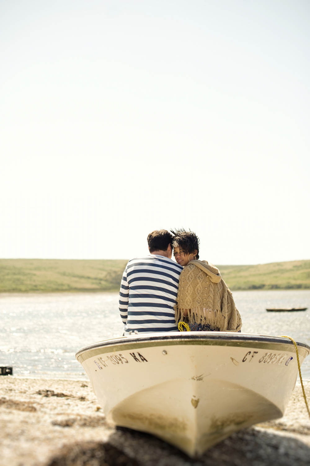 boho-engagement-shoot-by-delbarr