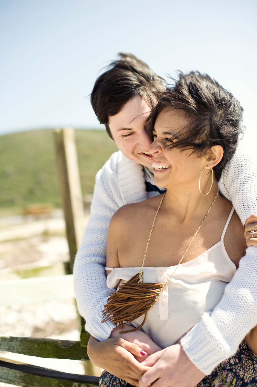 boho-engagement-shoot-by-delbarr