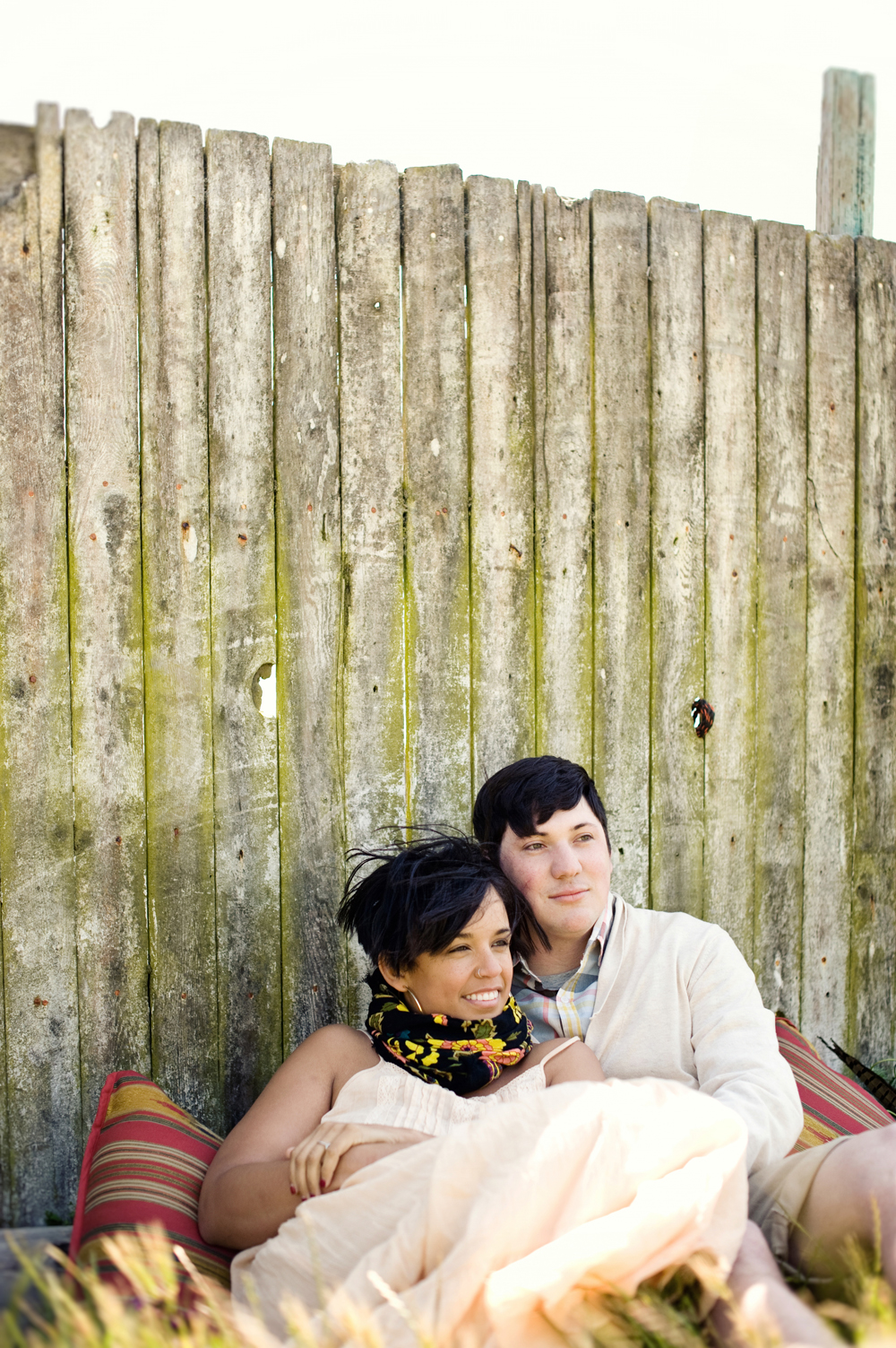 boho-engagement-shoot-by-delbarr