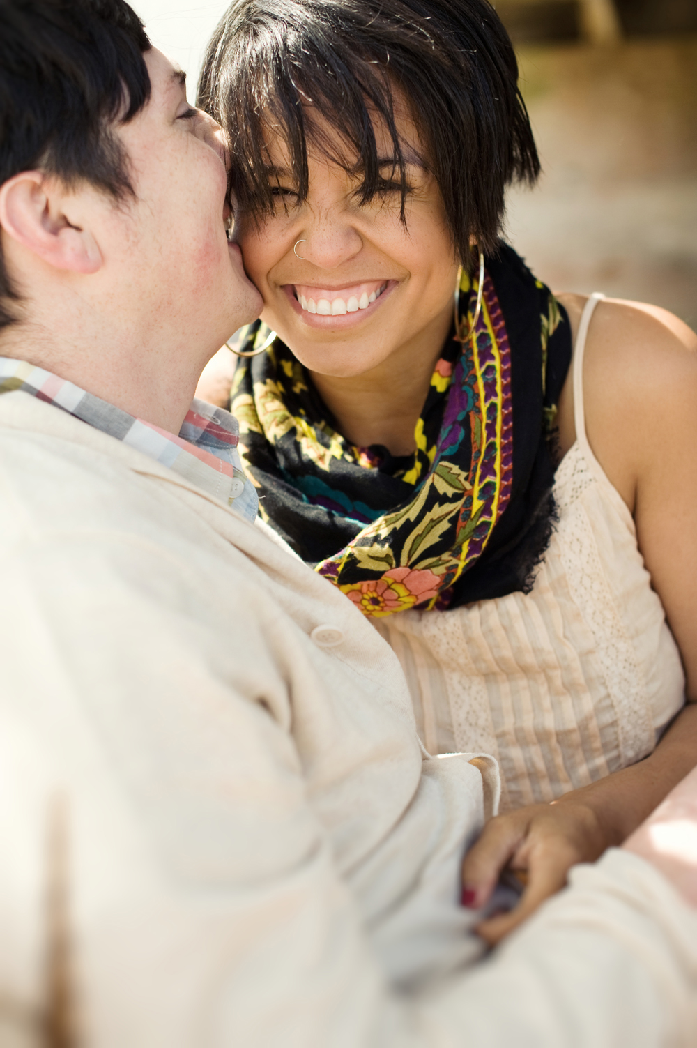 boho-engagement-shoot-by-delbarr