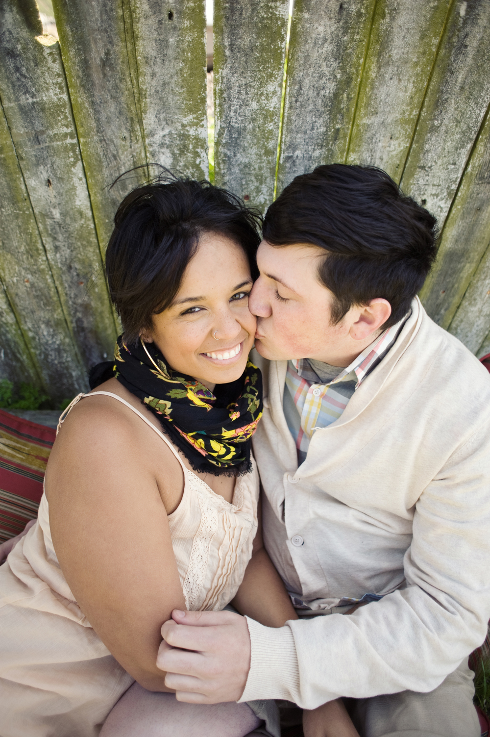 boho-engagement-shoot-by-delbarr