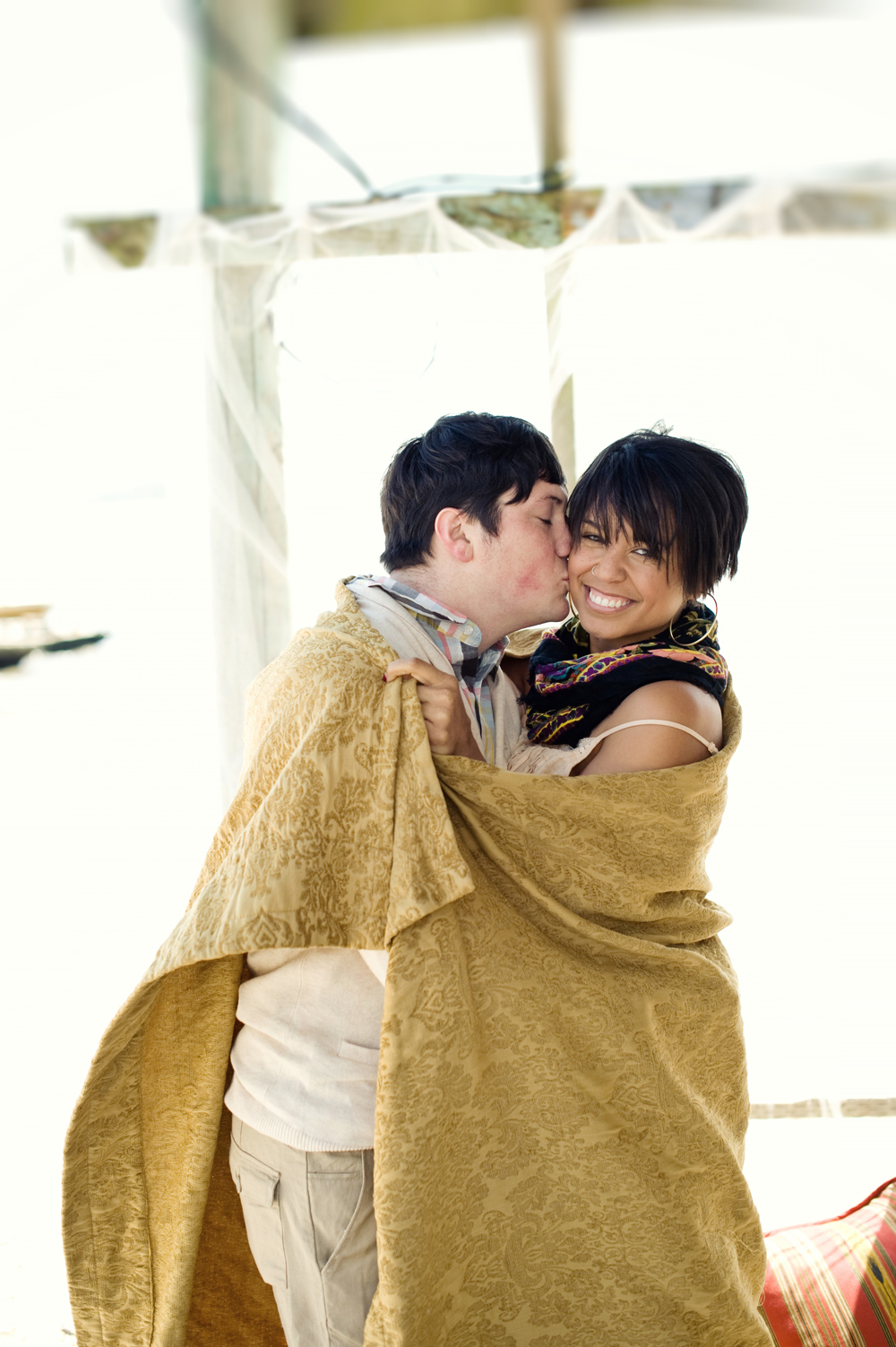 boho-engagement-shoot-by-delbarr