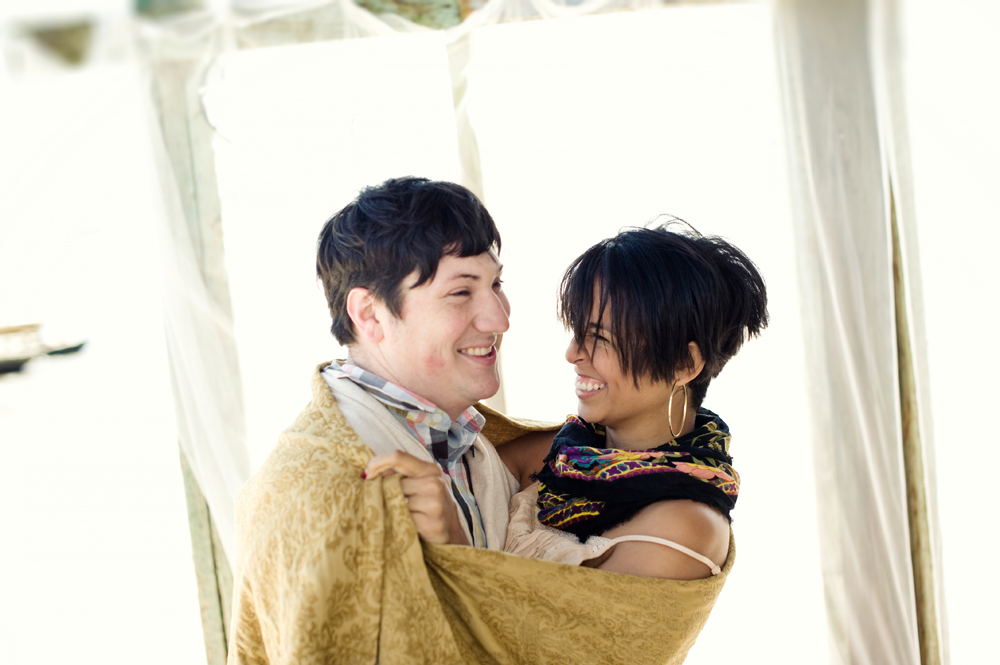 boho-engagement-shoot-by-delbarr