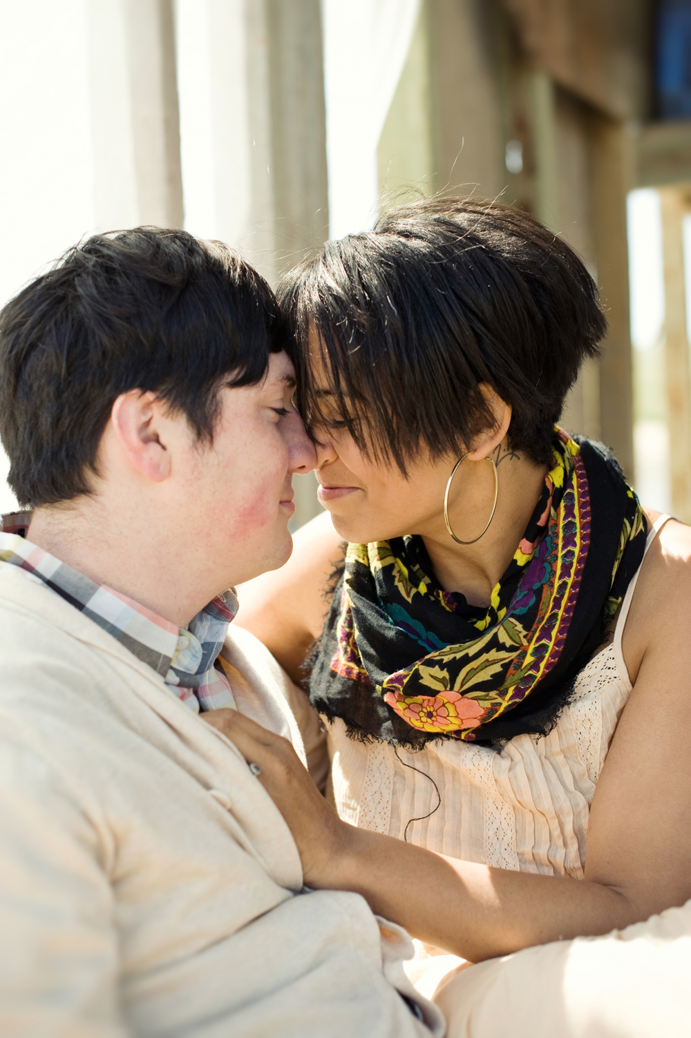 boho-engagement-shoot-by-delbarr