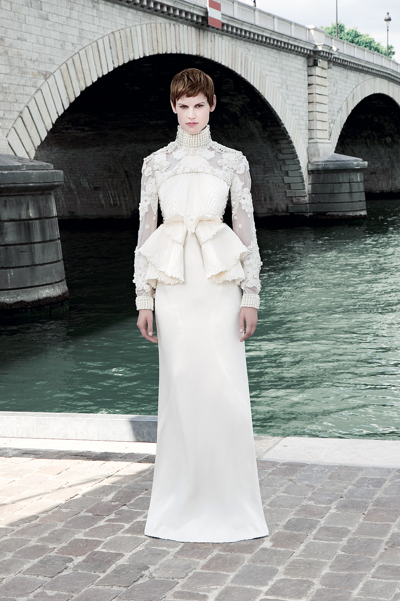 givenchy-couture-2011-wedding-dresses