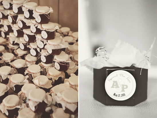 Wedding favors small jam jars in vintage style