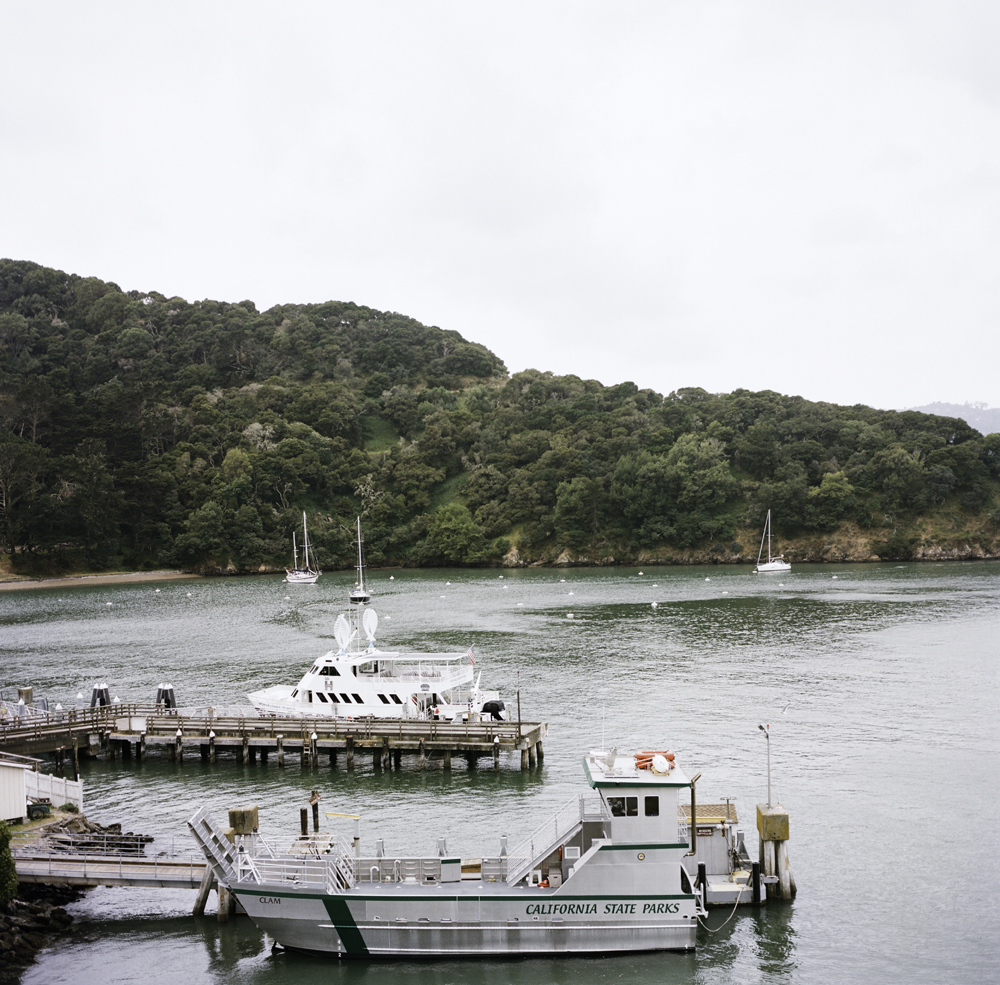 sailing-engagement-shoot-by-christina