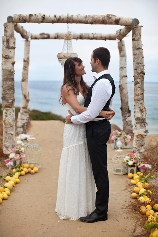 strawberry-lemonade-wedding-ideas