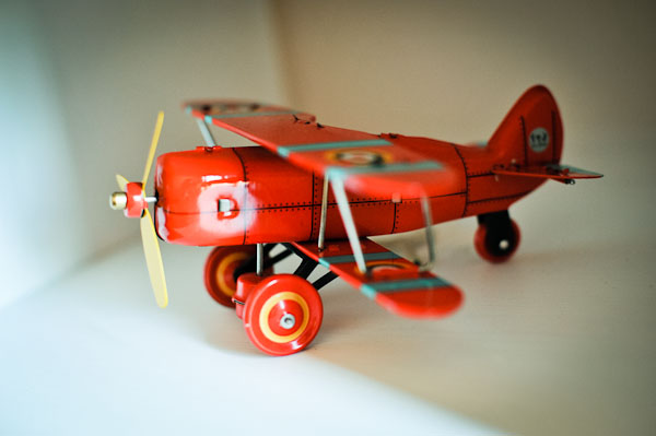 a-vintage-airplane-wedding-in-italy