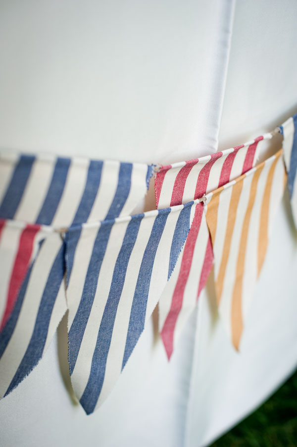 a-vintage-airplane-wedding-in-italy