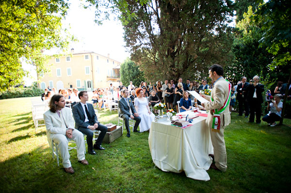 a-vintage-airplane-wedding-in-italy