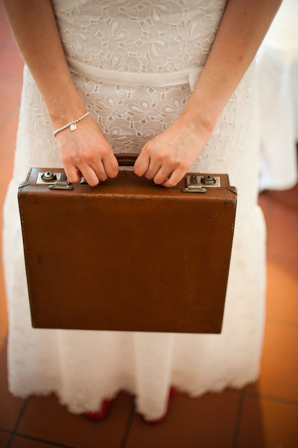 a-vintage-airplane-wedding-in-italy