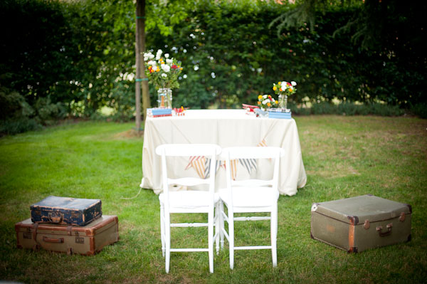 a-vintage-airplane-wedding-in-italy