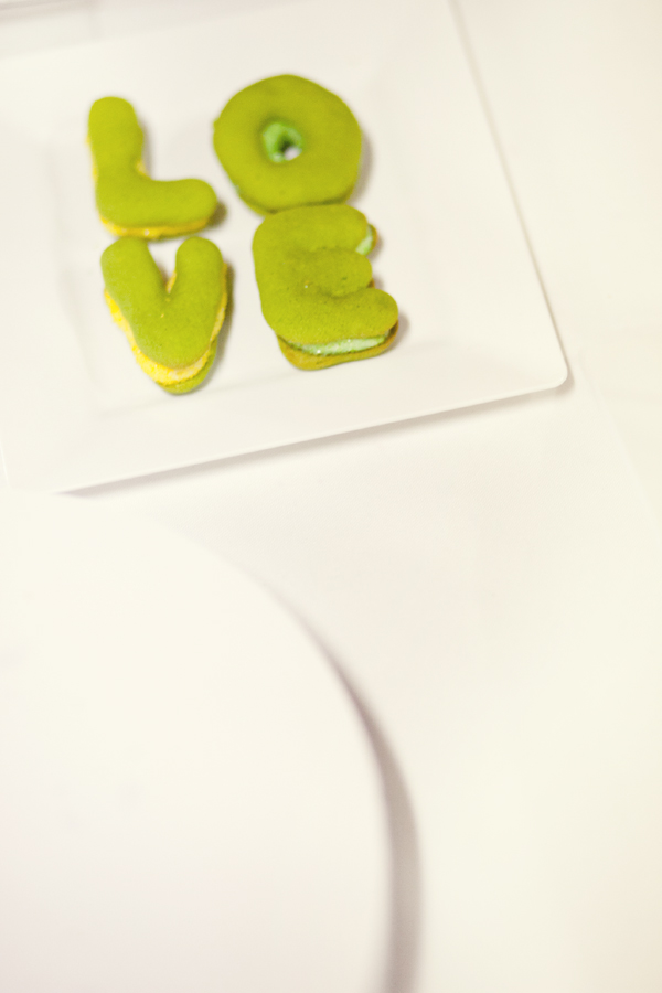 creating-an-extraordinary-dessert-table