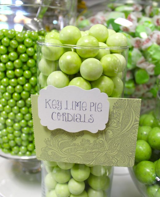 creating-an-extraordinary-dessert-table