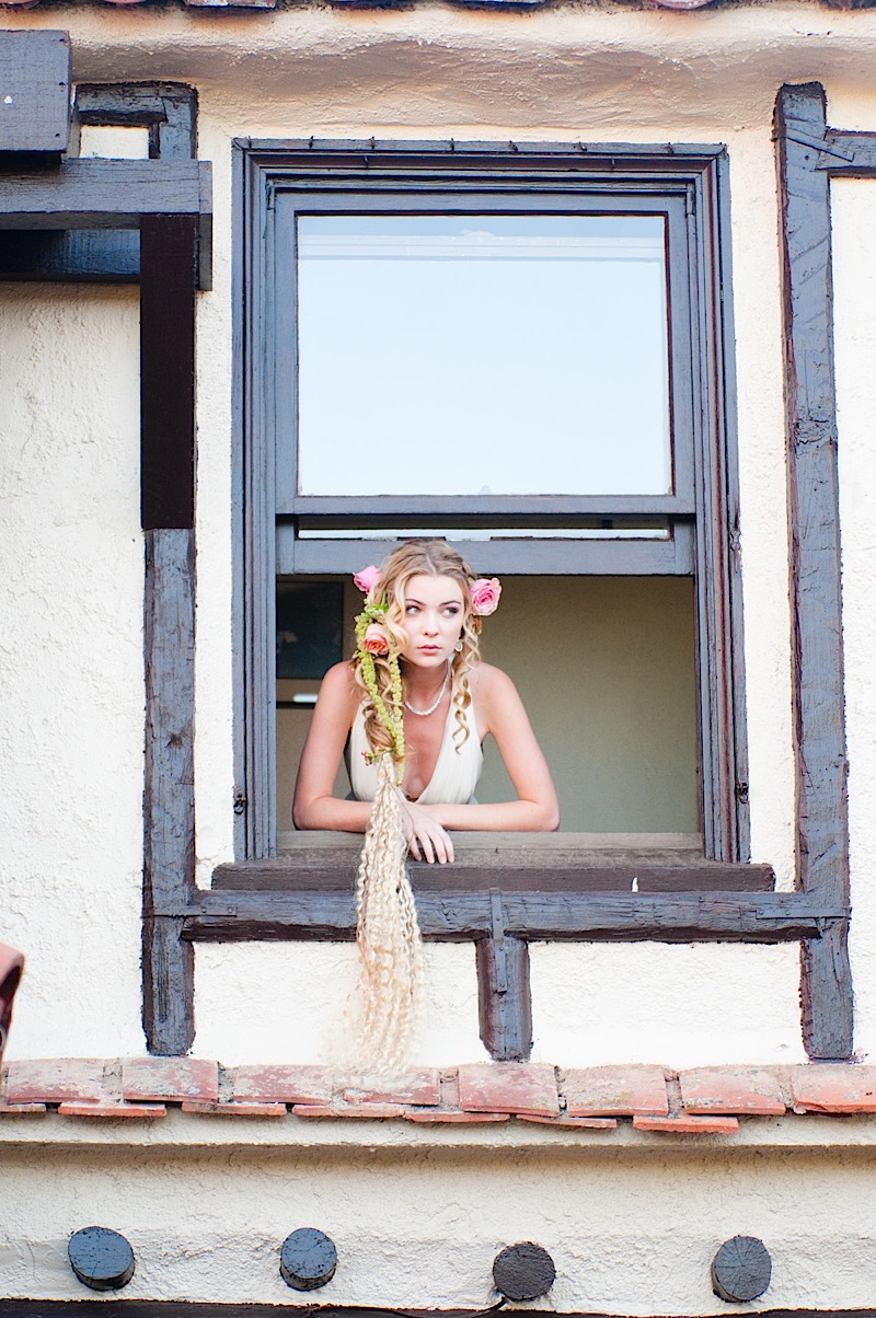disney-tangled-wedding-shoot