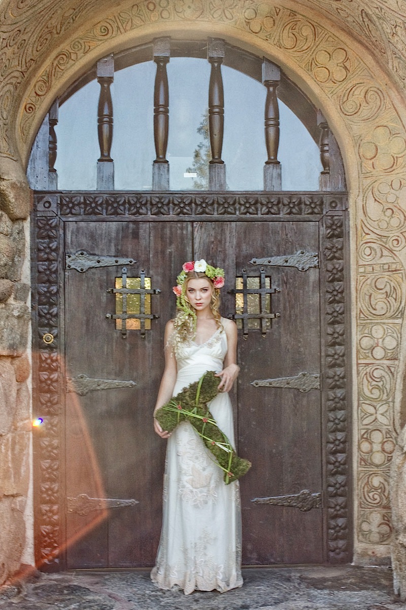 disney-tangled-wedding-shoot