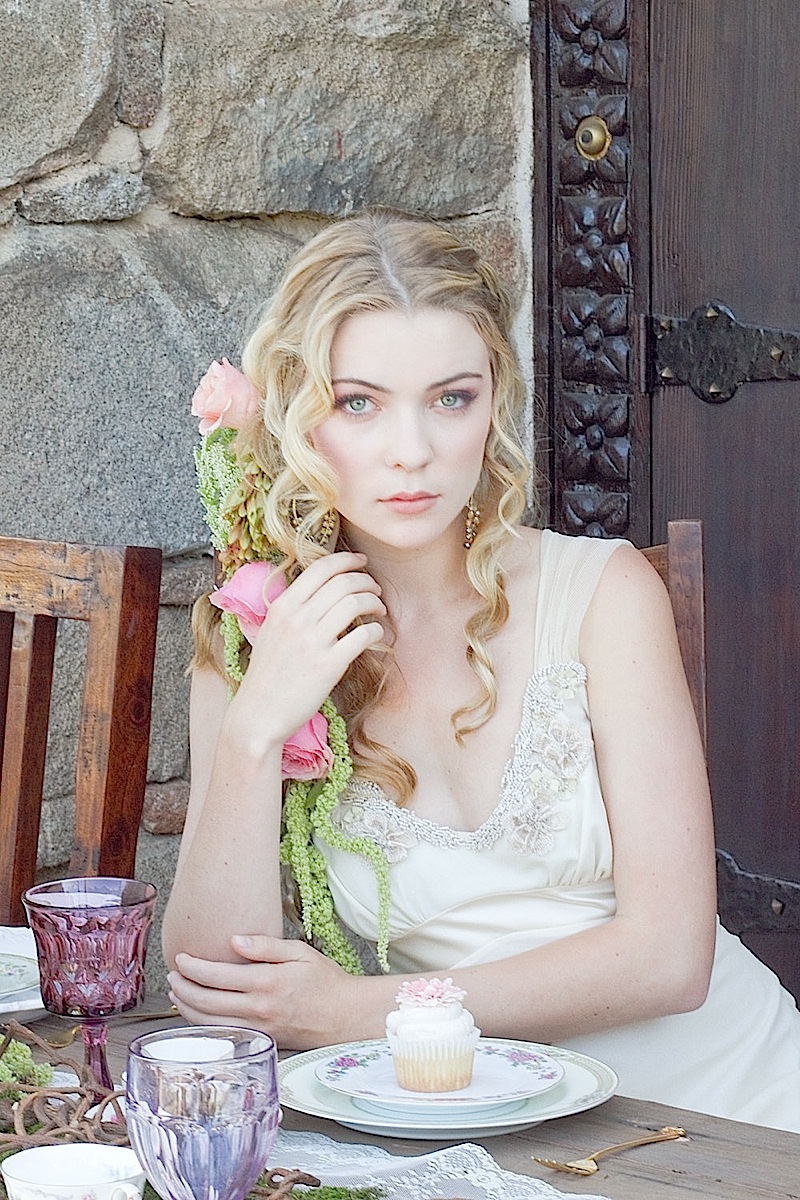 disney-tangled-wedding-shoot