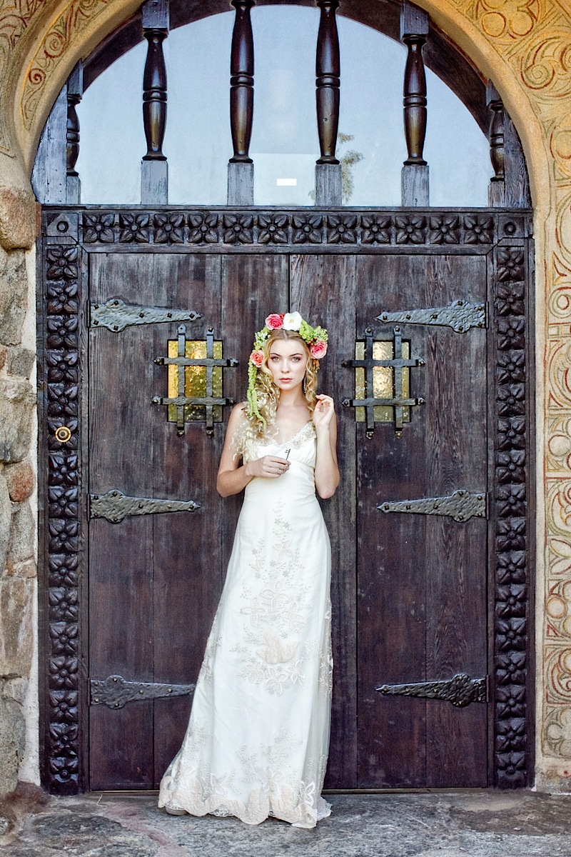 disney-tangled-wedding-shoot
