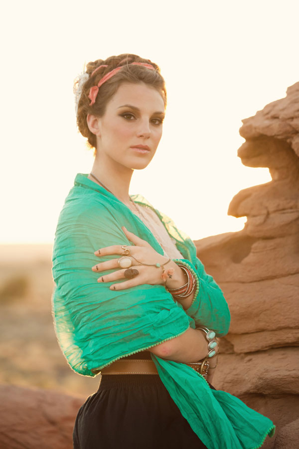 frida-kahlo-inspired-shoot