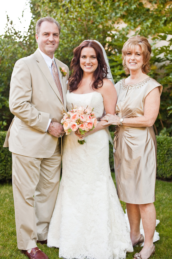 perfectly-peach-sonoma-wedding-by