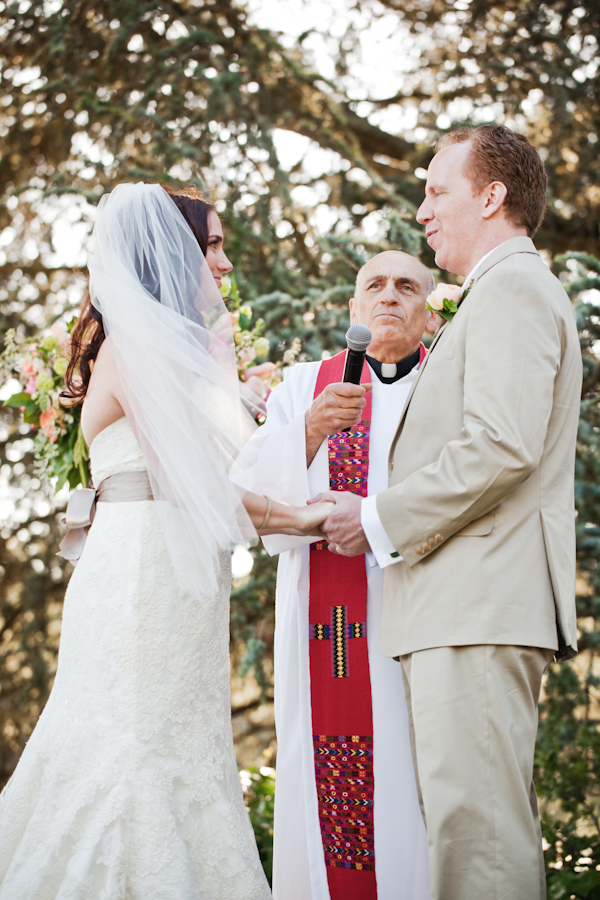 perfectly-peach-sonoma-wedding-by
