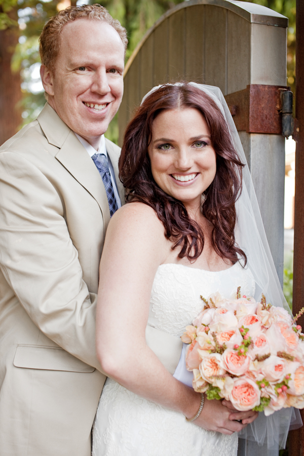 perfectly-peach-sonoma-wedding-by