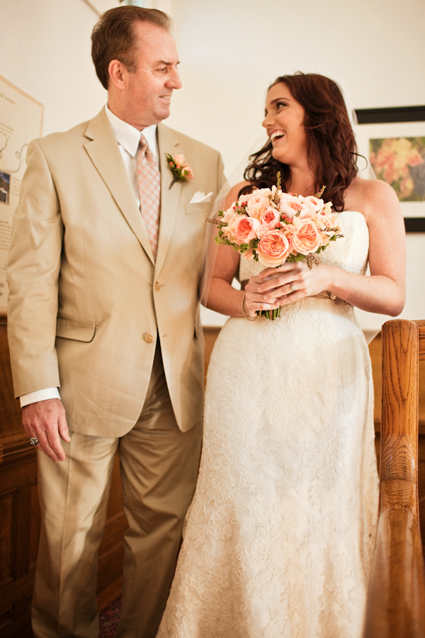 perfectly-peach-sonoma-wedding-by