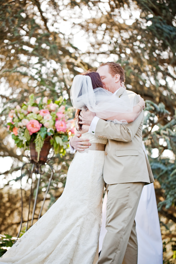 perfectly-peach-sonoma-wedding-by