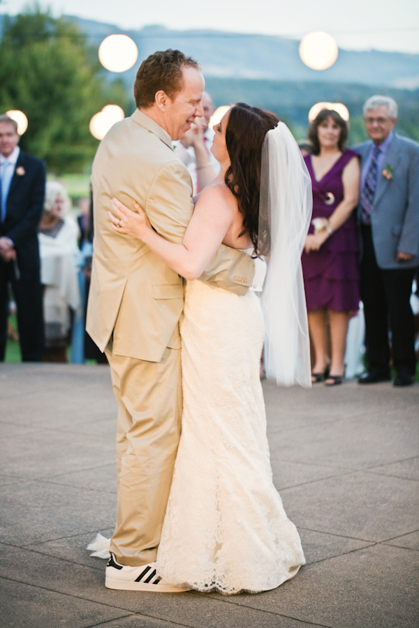 perfectly-peach-sonoma-wedding-by