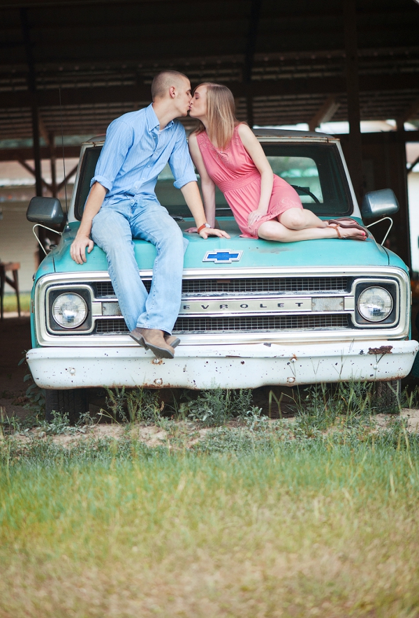 southern-engagement-shoot-by-cheryl