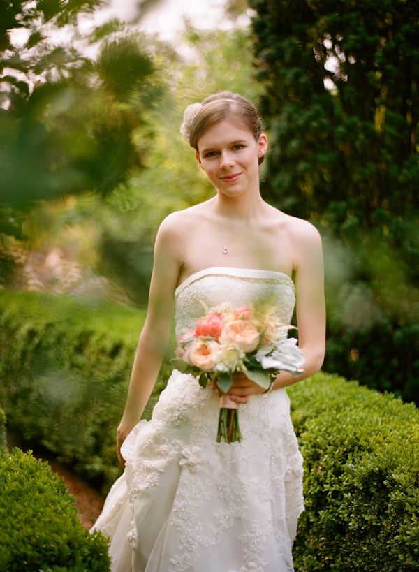 breathtaking-peony-wedding-bouquet