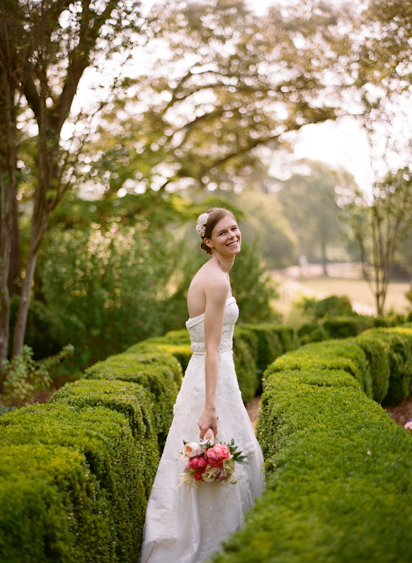 breathtaking-peony-wedding-bouquet