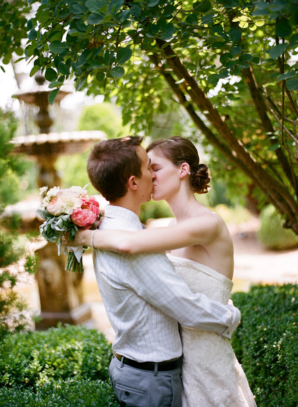 breathtaking-peony-wedding-bouquet