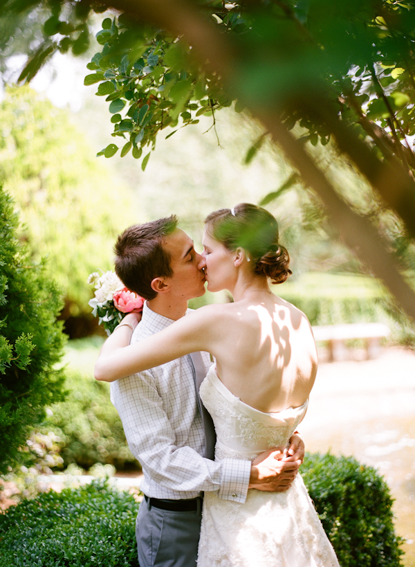 breathtaking-peony-wedding-bouquet