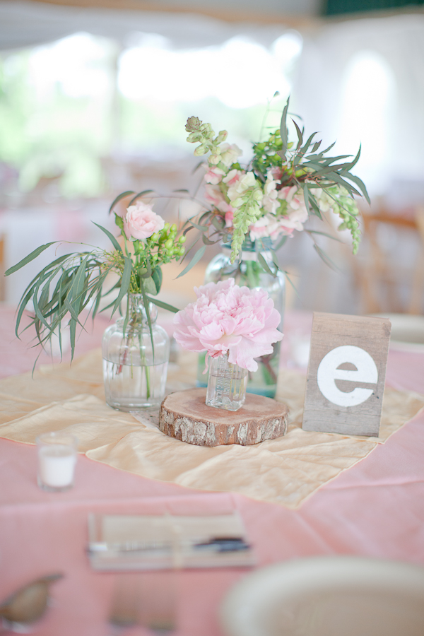 country-vintage-pastel-wedding-by