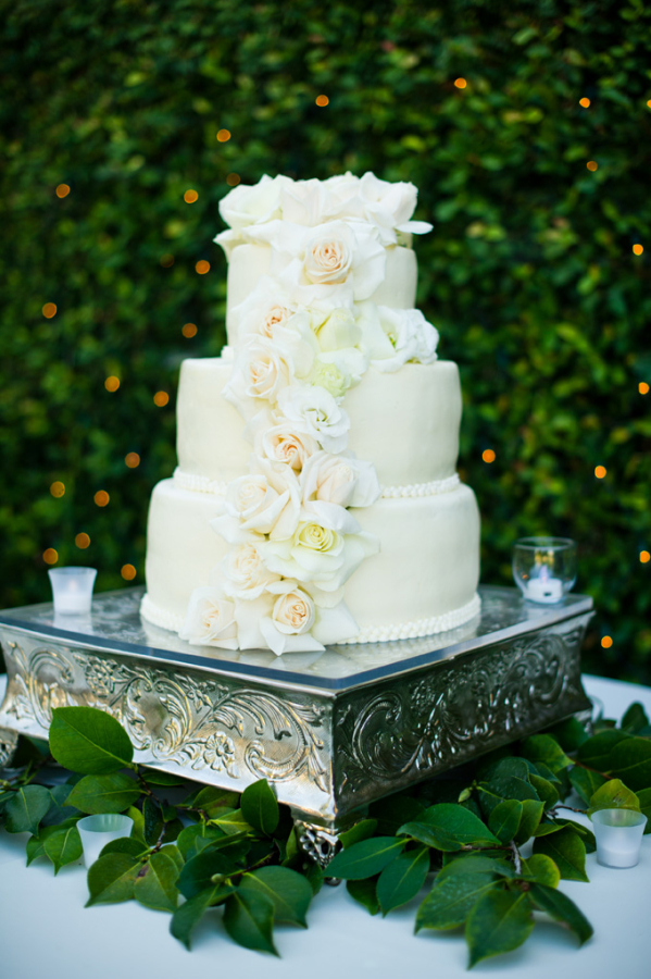 glamorous-wedding-with-vintage-key