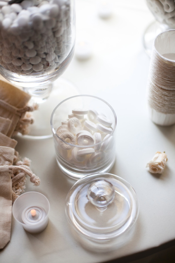 glamorous-wedding-with-vintage-key