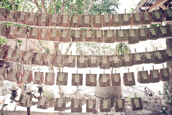 making-paper-flowers-for-your-wedding