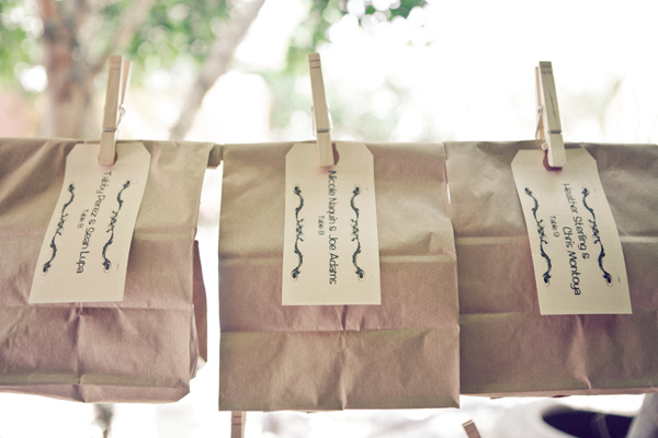 making-paper-flowers-for-your-wedding