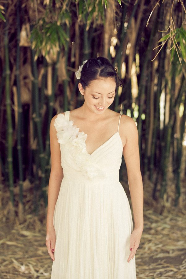 making-paper-flowers-for-your-wedding