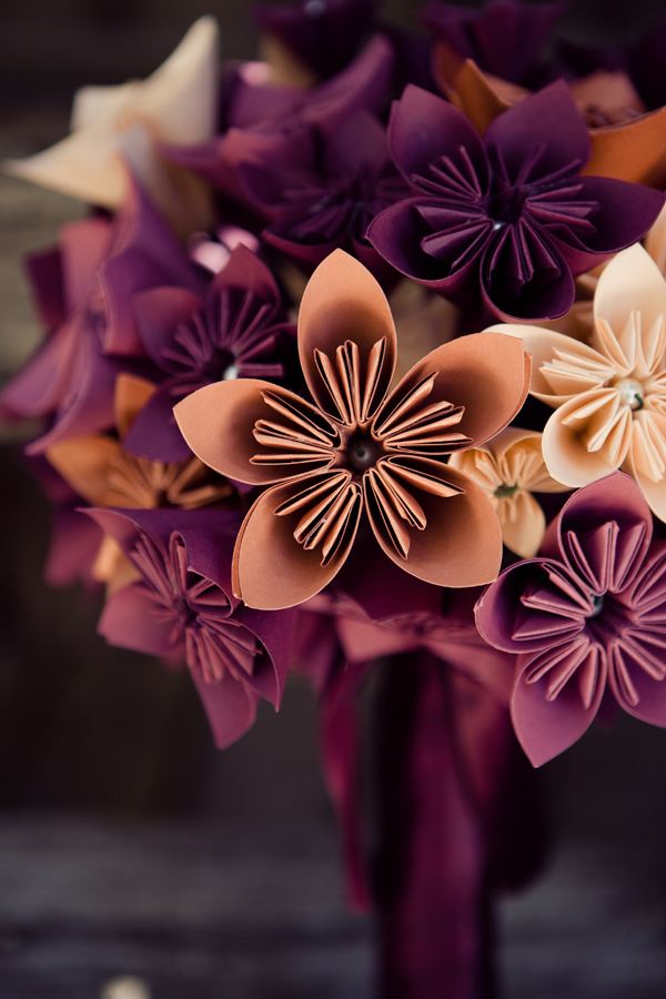 making-paper-flowers-for-your-wedding