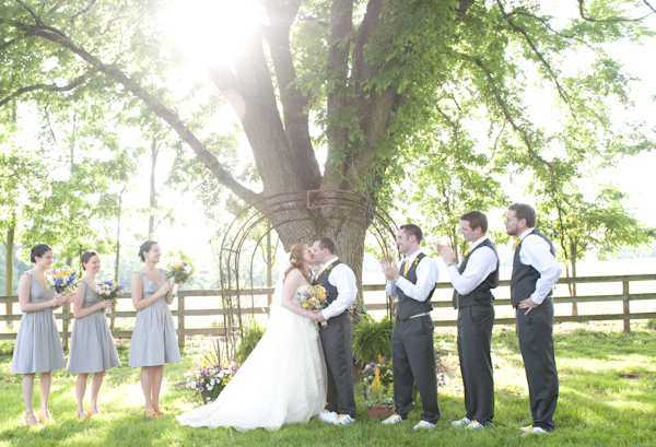 sexy-grandma-vintage-style-wedding