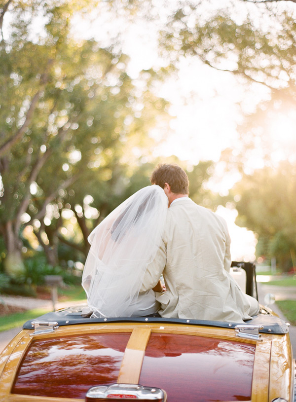 sophisticated-beach-wedding-by-kt