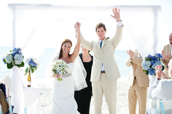 sophisticated-beach-wedding-by-kt