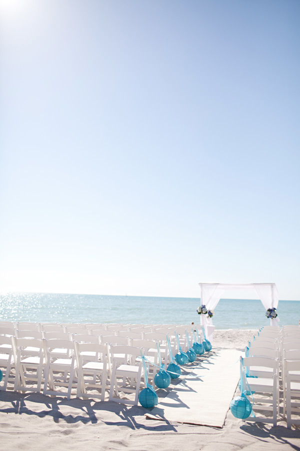 sophisticated-beach-wedding-by-kt