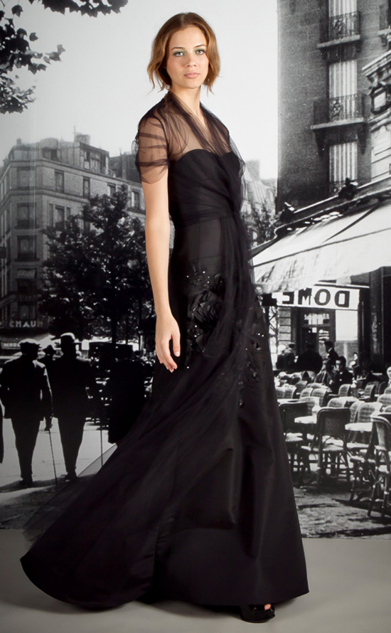 sweet-treats--reem-acra-wedding-gowns